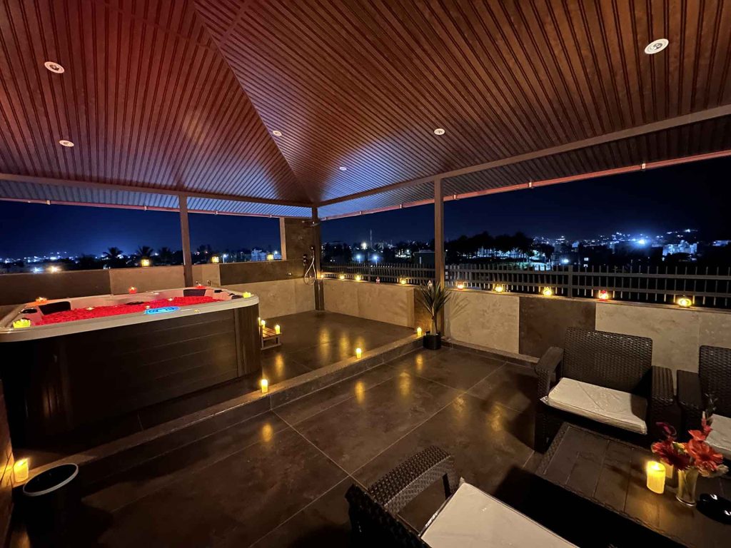 Top Luxury Service Apartment Experience